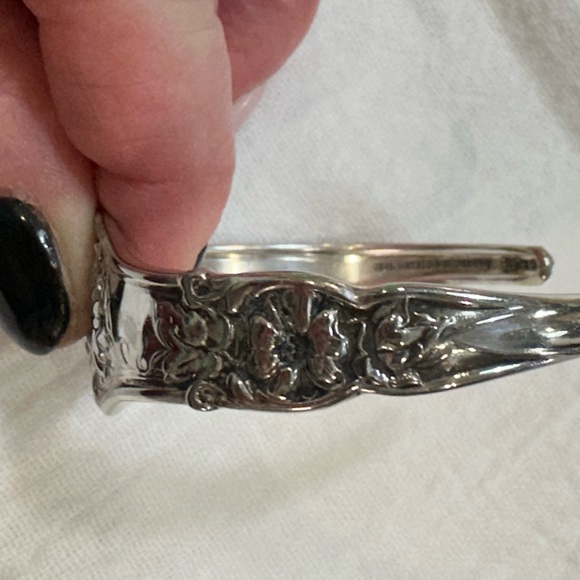 Silverware cuff bracelet.  Made from two different styles. - Picture 3 of 6